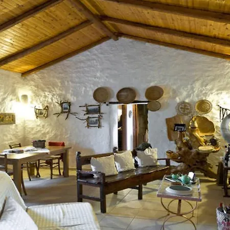 Gospodarstwo wiejskie Stazzu Lu Malchesi Arzachena